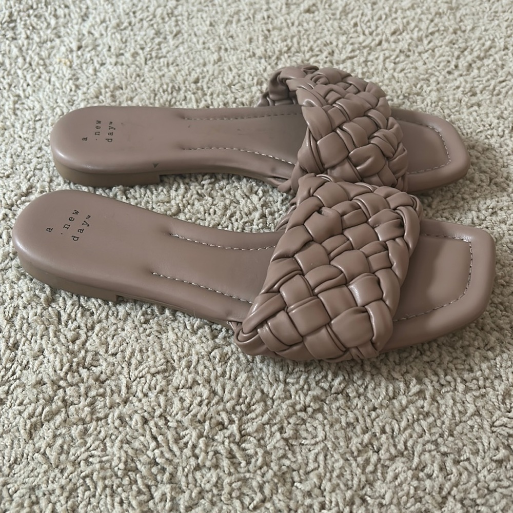 Tan sandals super comfortable!